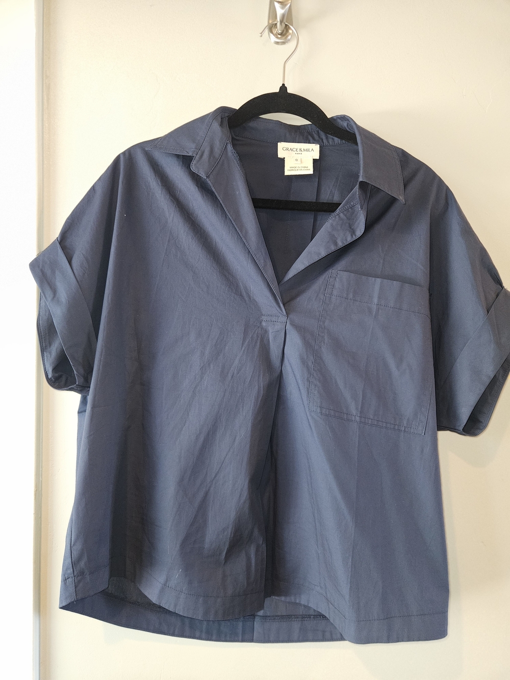Grace & Mila Relaxed Short-Sleeve Collar Blouse in Slate Blue